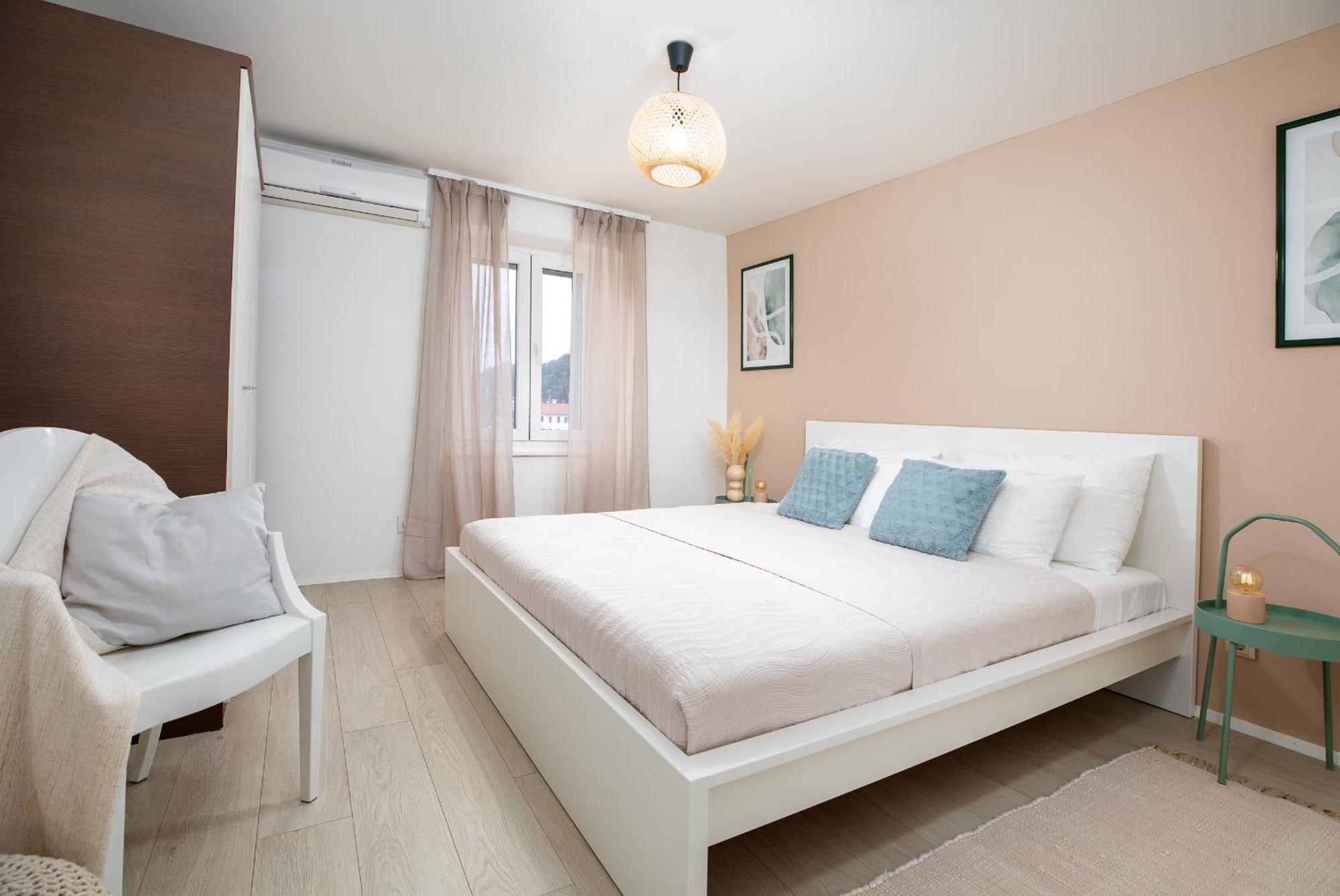 Unique Apartment Pula Extérieur photo
